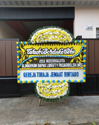 Papan Bunga Duka di Mekartani
